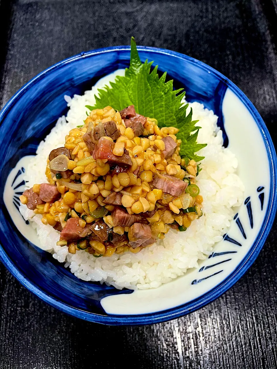 Snapdishの料理写真:肉納豆丼|johnnyさん