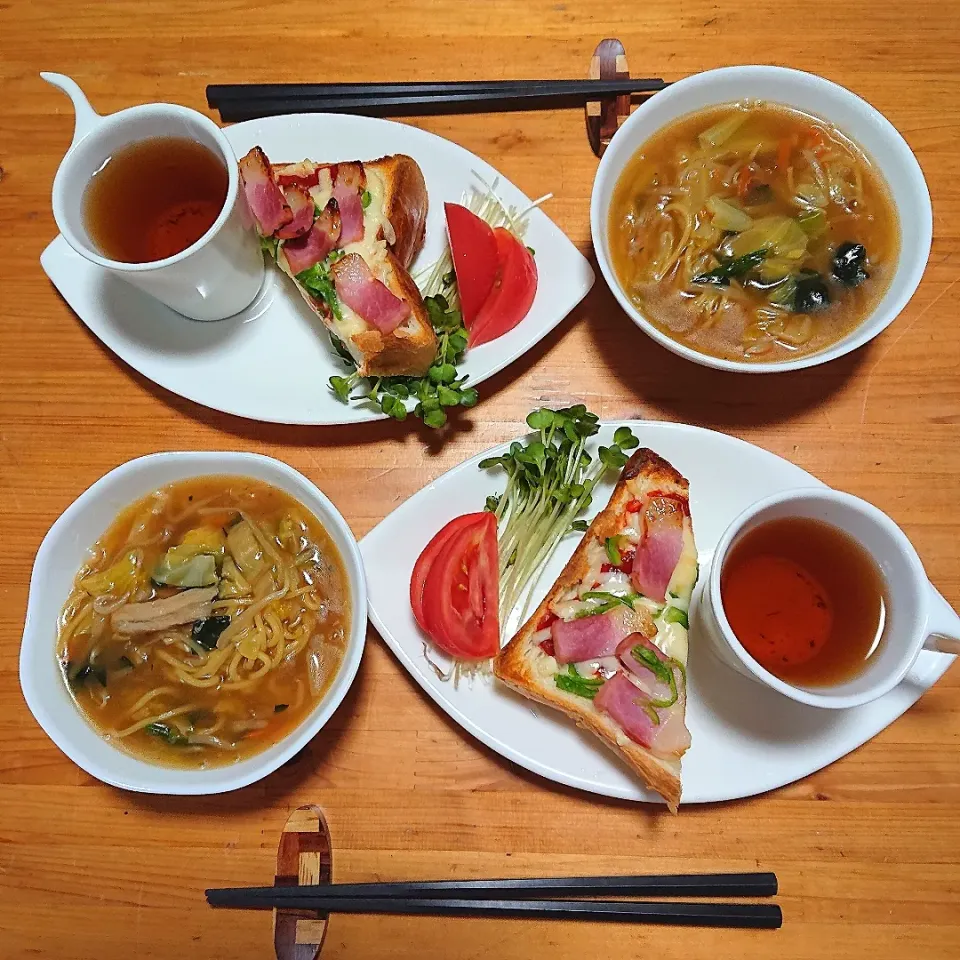 昼ごはん☀️🍴
 あんかけラーメンと
ピザトースト😄|miimiさん