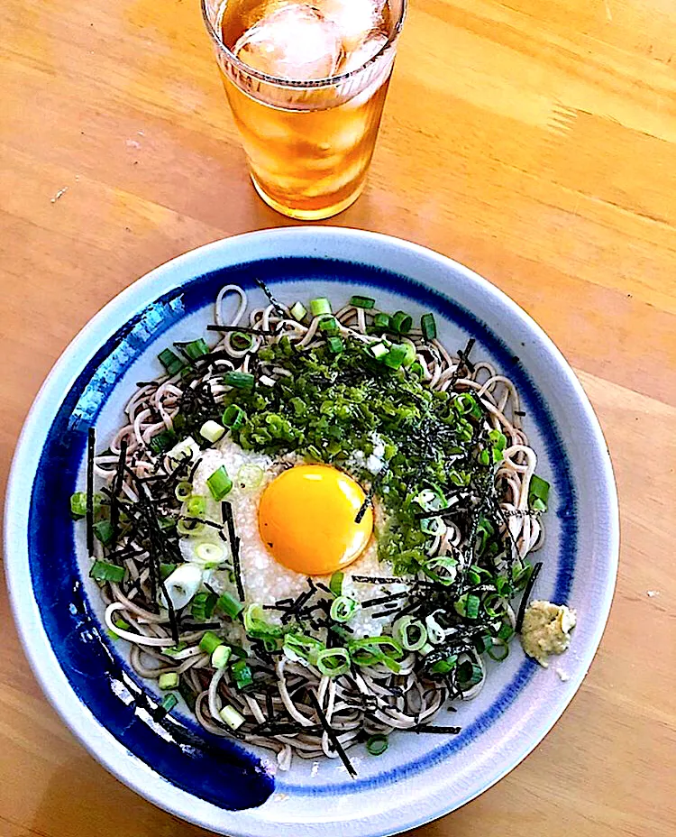 Snapdishの料理写真:とろろめかぶっかけ蕎麦|ガク魁‼︎男飯さん