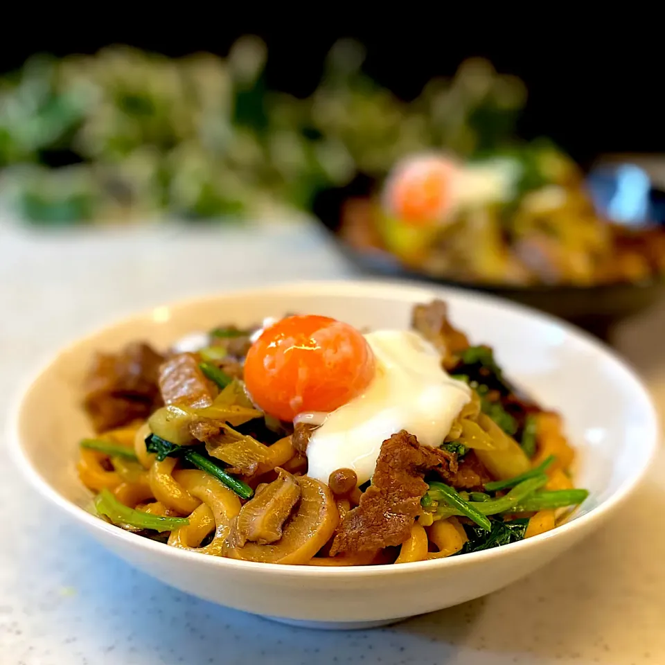 Snapdishの料理写真:牛すき焼き風うどん|エコル　ピコさん