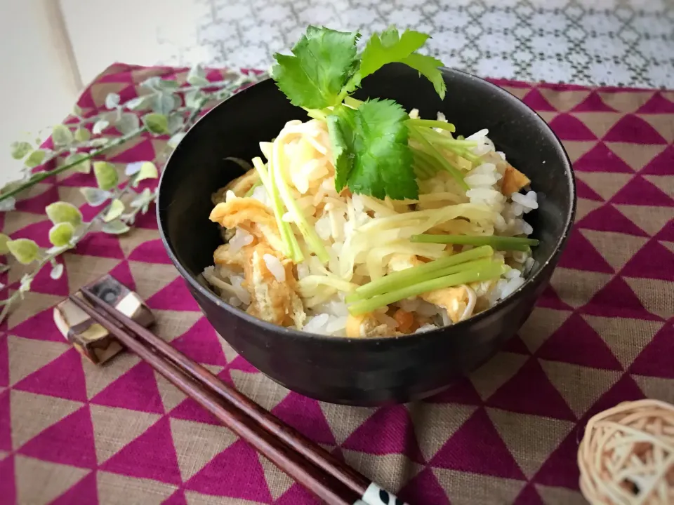 ぶりさんさんの料理 新生姜の炊き込みご飯|まなまな♡さん