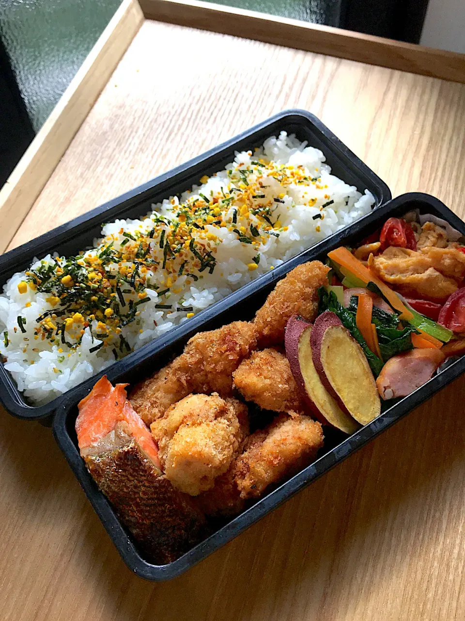 Snapdishの料理写真:チキンカツ弁当|二キィさん