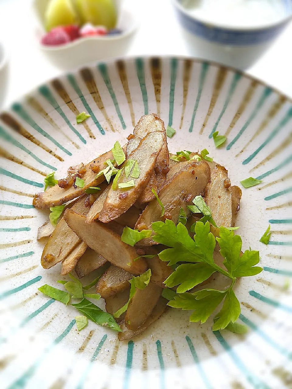 とだともさんの料理 クミン香るごぼうのアンチョビと生姜にんにく炒め🌿|まめころさん