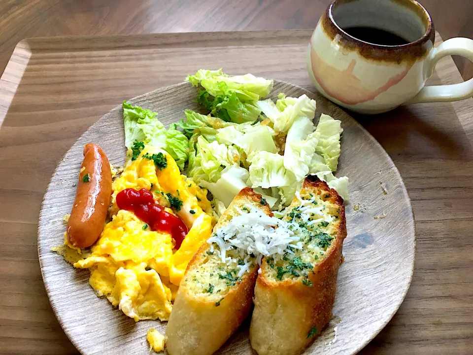 とある日の朝ごはん お家のパセリ活用編|にゃふてんさん