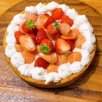 Snapdishの料理写真:苺の🍓タルト|hayamiさん