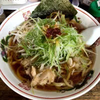 Snapdishの料理写真:醤油ラーメン(大盛)+ネギピリ辛@こしょうや