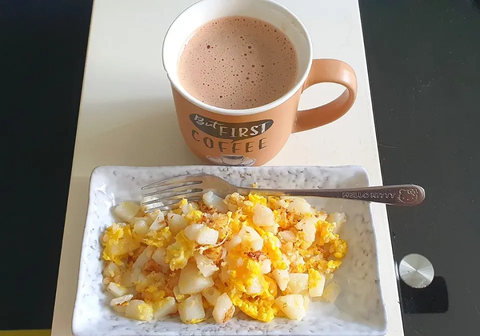 Carrot cake & Hot Milo 🤪😋 Brunch 26.5.2021|🌷lynnlicious🌷さん