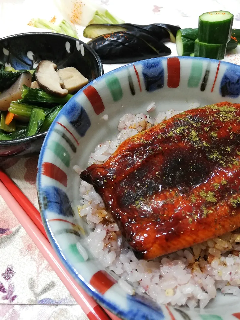 '21,5/26
婿殿の母の日プレゼントで晩ご飯😋|たえさん