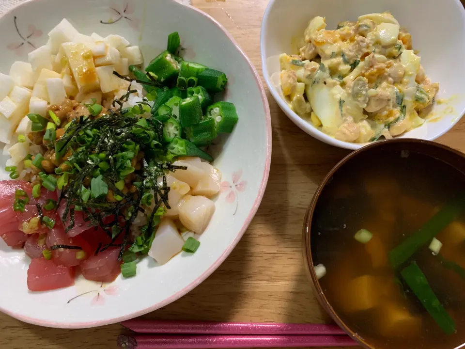 ばくだん丼、ツナ豆卵のサラダ，海苔のお吸い物🌟|kaokaoさん