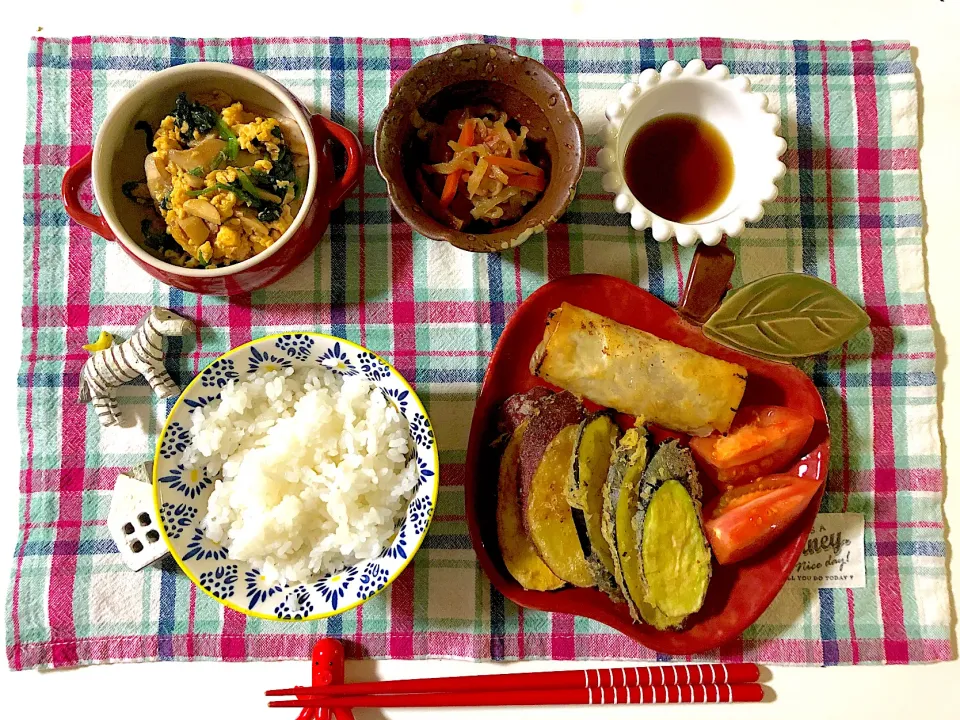 ✳︎春巻き✳︎さつまいもと茄子の天ぷら✳︎切干大根の煮物✳︎ほうれん草と豚肉のオイ卵炒め|syamさん