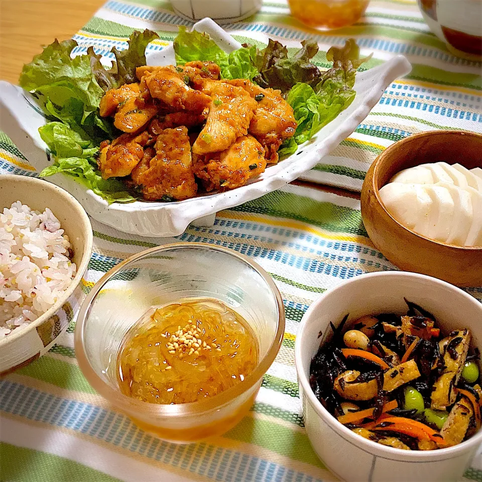 鶏胸肉と鰹節のポン酢がけ、ところてん、ひじき煮、カブの糠漬け|ツインうさぎさん