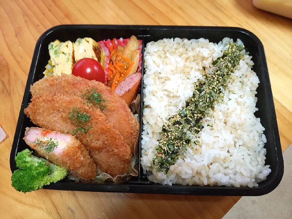 今日の長男さんのお弁当　ハムチーズカツ|ペコちゃんさん