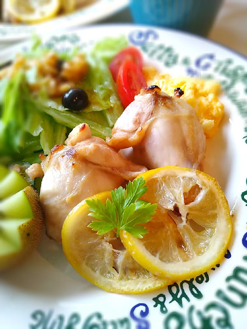 ちぐあささんの料理 鶏肉の麹甘酒レモン漬けグリル🍋|まめころさん