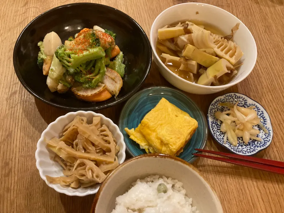 Snapdishの料理写真:はちくのおかか煮とおつまみメンマ|Momoka Yaharaさん