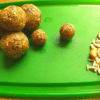 energy balls|Aditya Tammanaさん