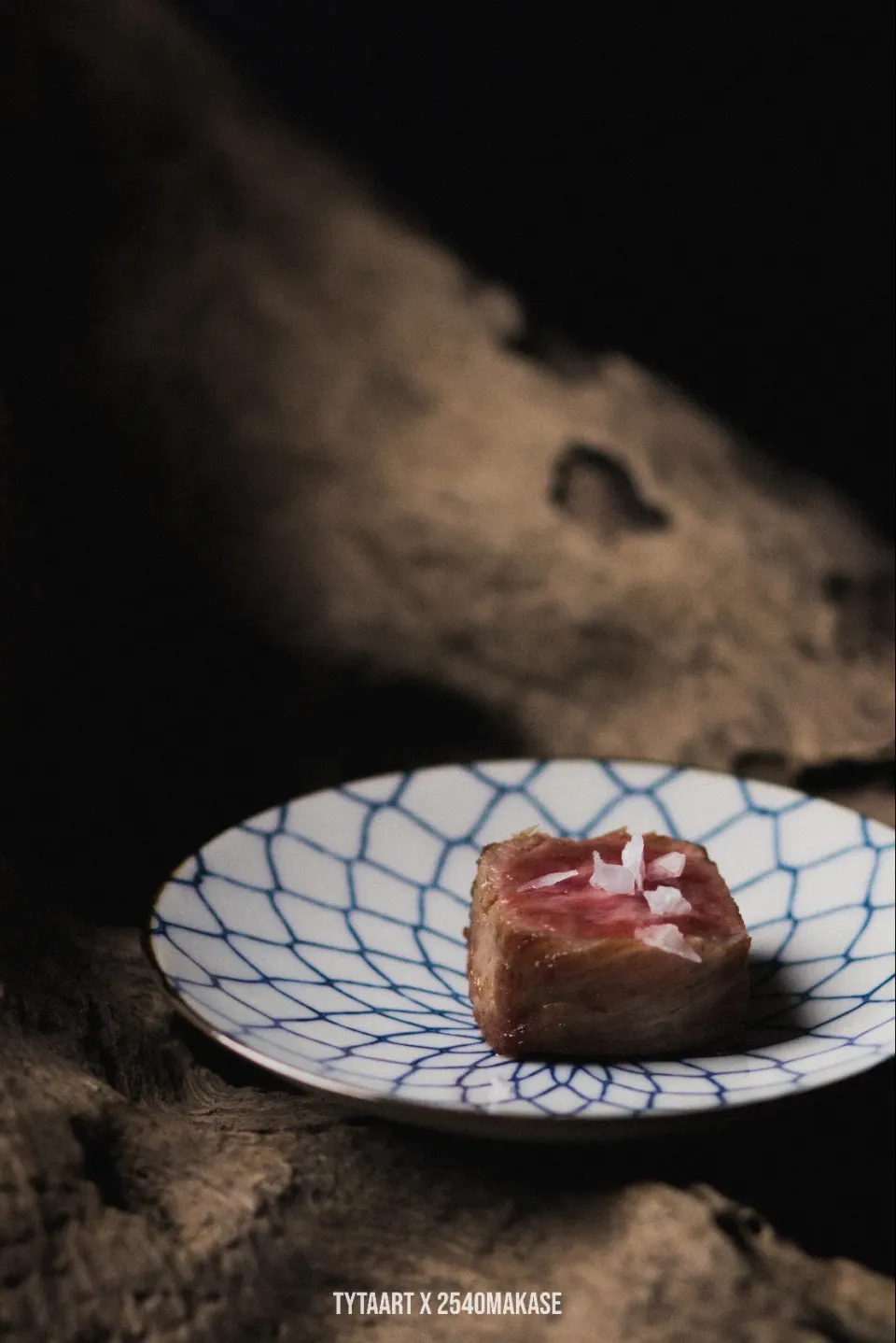 Snapdishの料理写真:Miayazaki BMS 12 A5 wagyu & jacobsen pyramid salt|Denis Salmonさん