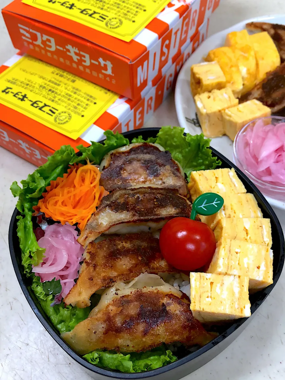 Snapdishの料理写真:ぎょうざ弁当|teteさん