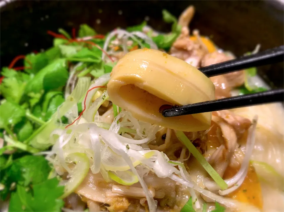 鶏せせりとごさんちくのグリーンカレーそうめん|半田手延べそうめんの店 阿波や壱兆さん