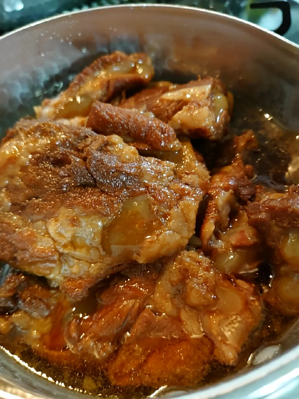 グスミチ(豚肉軟骨煮込み)
つくりました！トロトロ|大城正幸さん