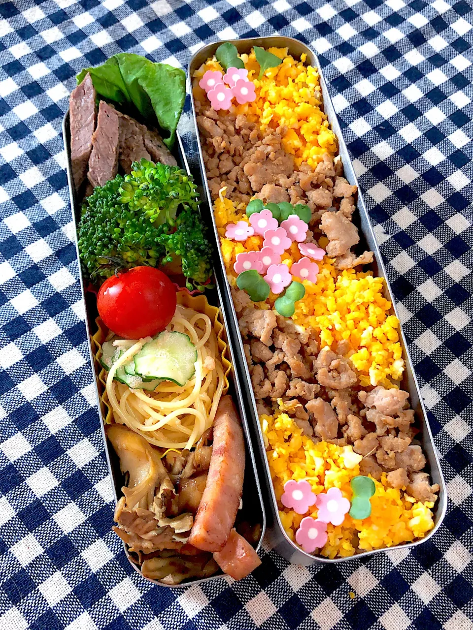 Snapdishの料理写真:そぼろ弁当♪|まめすけ⭐︎さん