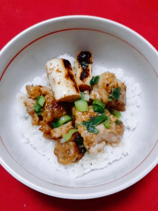 Snapdishの料理写真:焼き鳥丼|つばささん