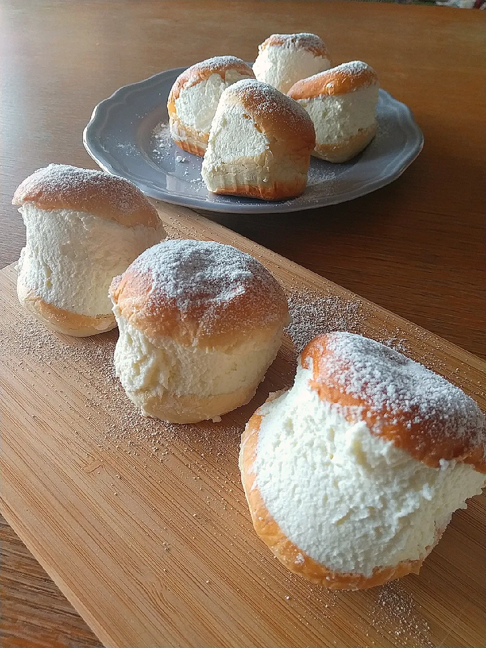 ヨッチャンさんの料理 【マリトッツォ】ヤマザキ薄皮ミニパンシリーズで作ろう❤️|まきごろうさん