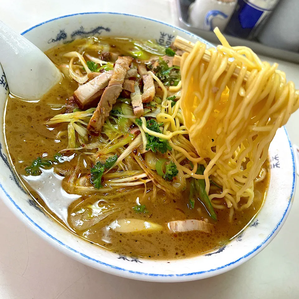 Snapdishの料理写真:ネギ味噌ラーメン＠一番(葉山)|塩豚骨さん