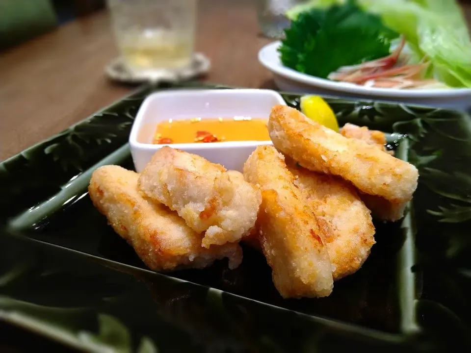 七海さんの料理　鶏唐揚げナンプラー風味　お野菜たっぷり添え|古尾谷りかこさん