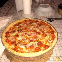 Pizza De Calabresa com Cheddar!|Daniel Bonfimさん