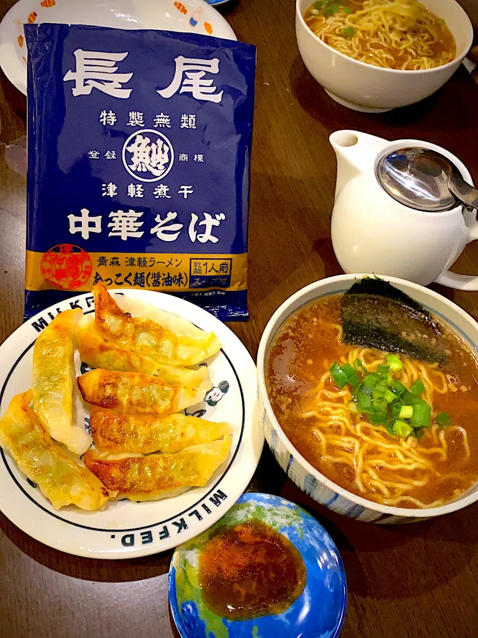 煮干出汁ラーメン　焼き海苔　焼き餃子　お茶|ch＊K*∀o(^^*)♪さん