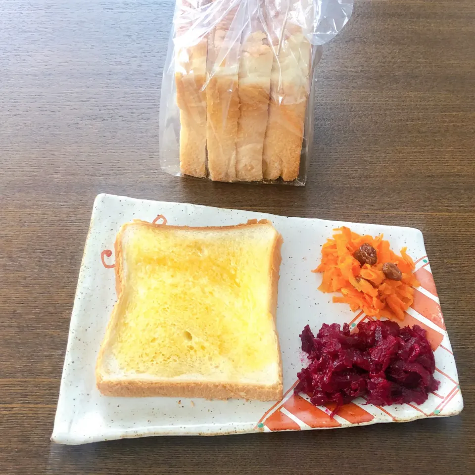 AOSANさんの角食パン🍞|Makigelinaさん