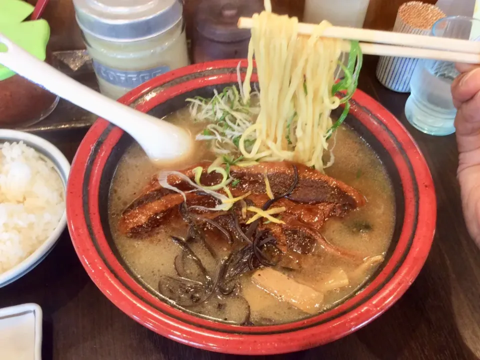 眉１本ラーメン   トロトロのチャーシューが眉らしい|Takeshi  Nagakiさん