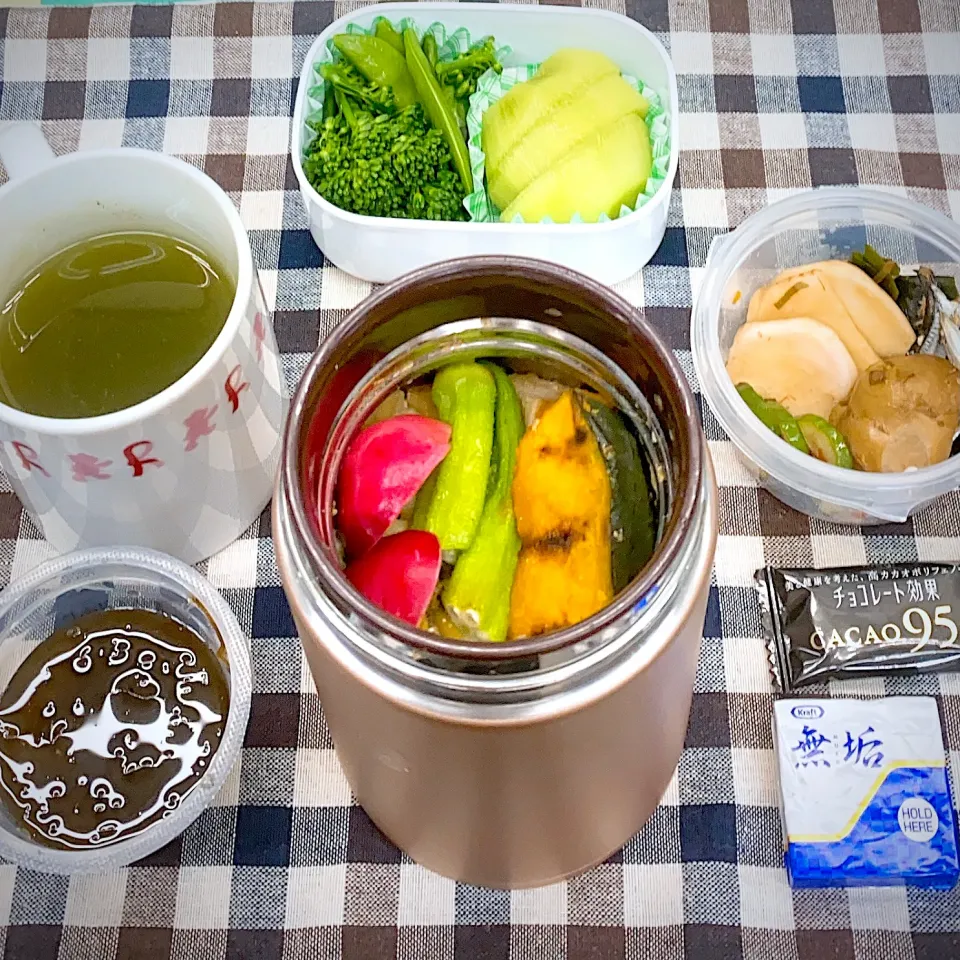 今日のお弁当★野菜たっぷり！サラダチキンの豆乳白菜スープ…見えなくてすみません🙏|riko30294さん