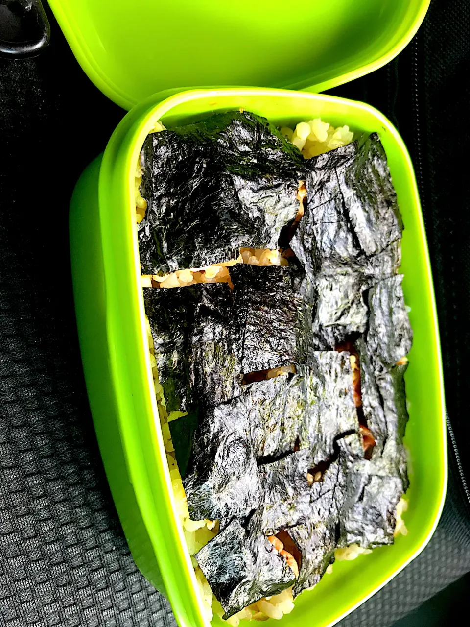 Snapdishの料理写真:#昼飯　梅おかか胡麻ロウカット玄米ご飯海苔弁当|ms903さん