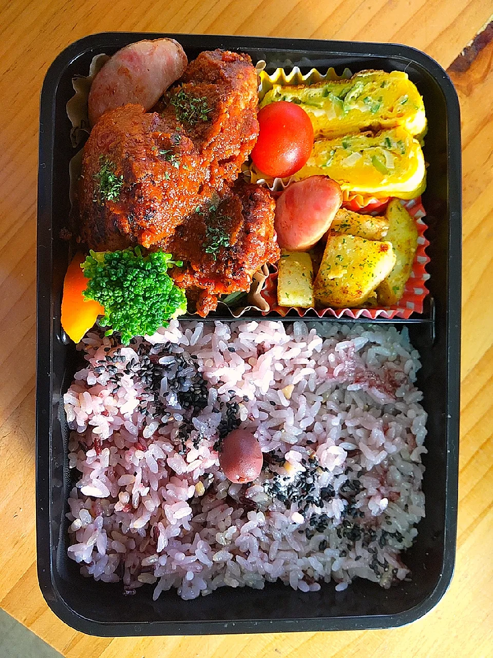 今日の長男さんのお弁当　デミハンバーグ|ペコちゃんさん