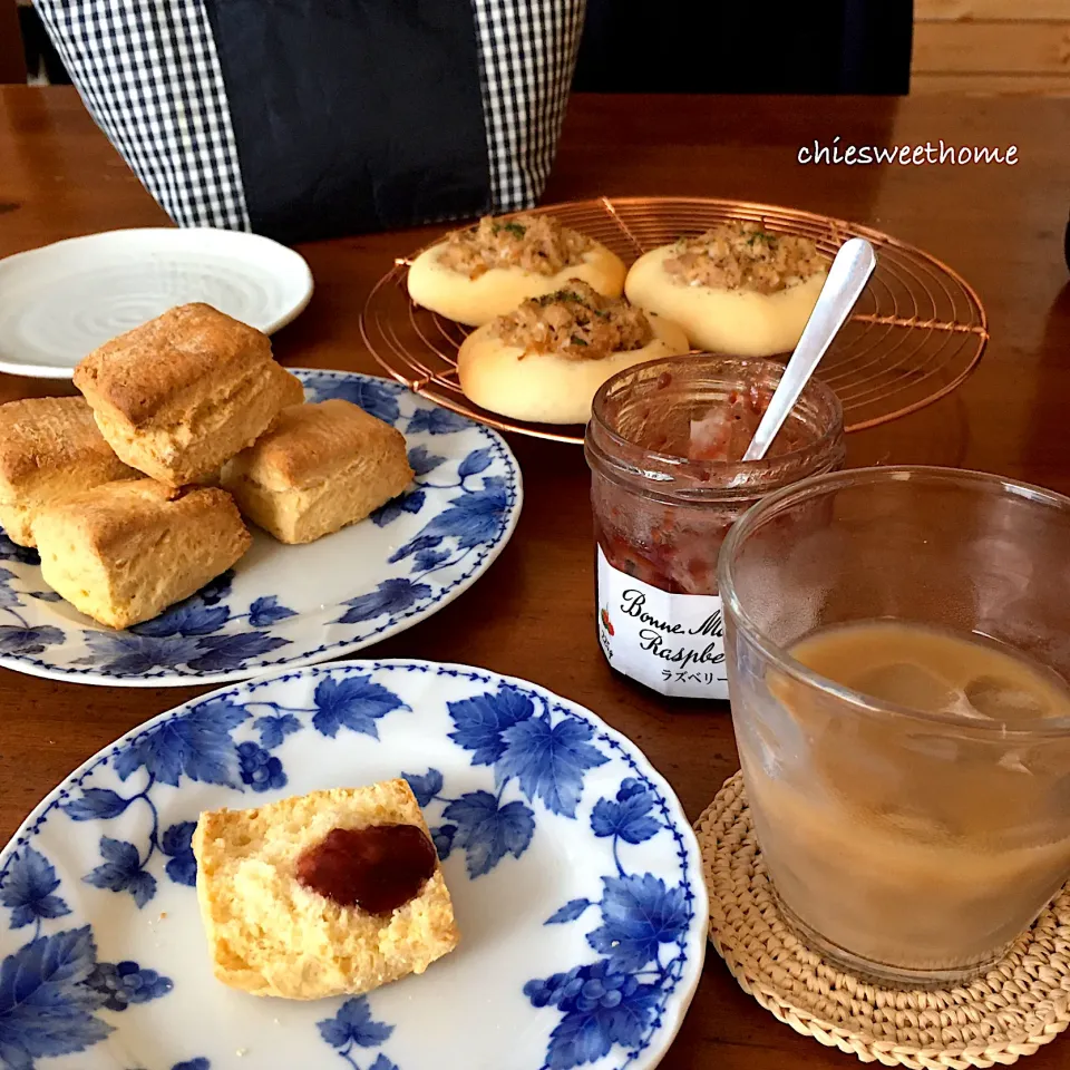 Snapdishの料理写真:生クリームスコーン|chieko ♪さん