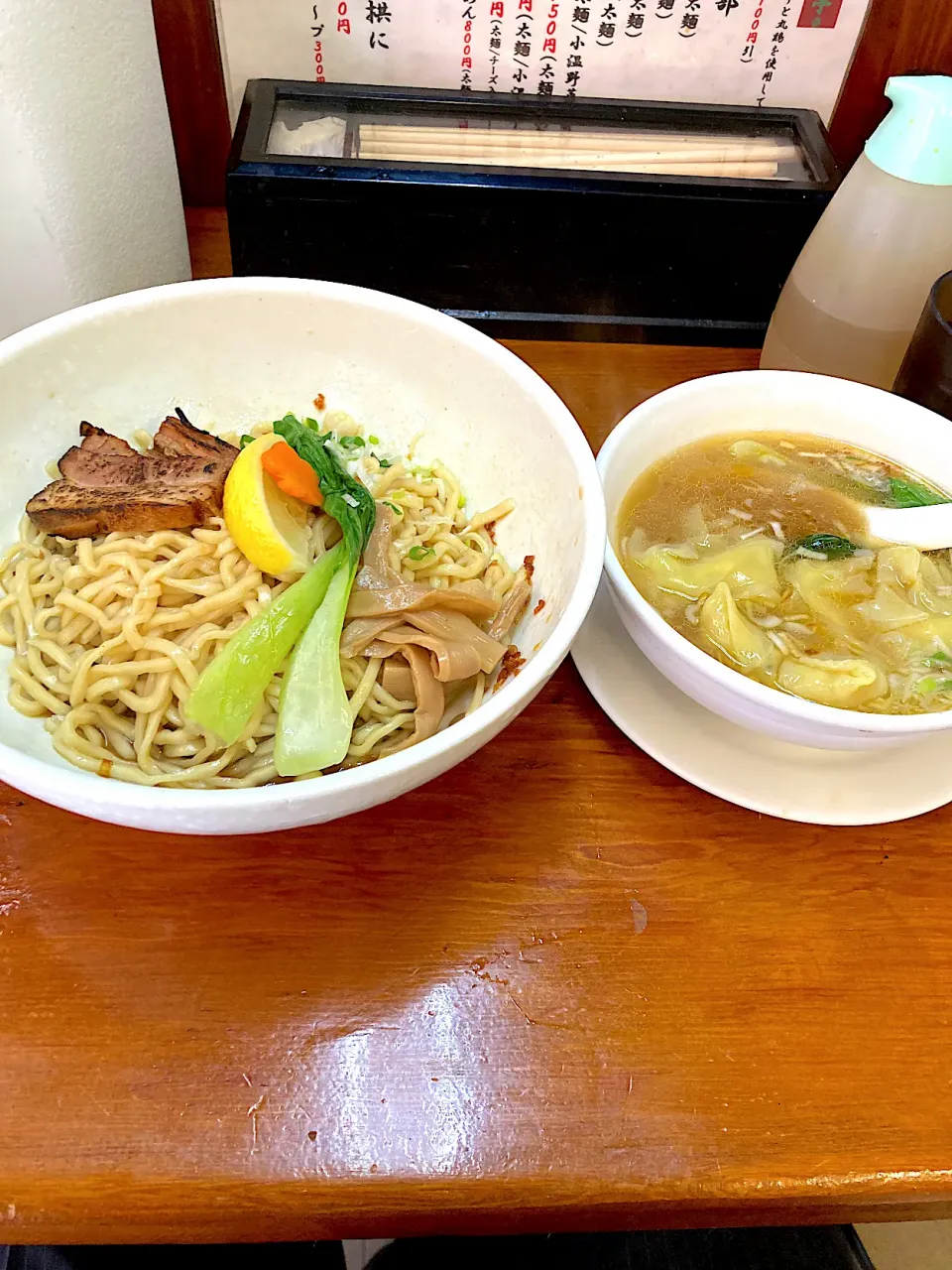 醤油ばんめんと海老ワンタンスープ@一真亭(稲荷町)|yoooochanさん