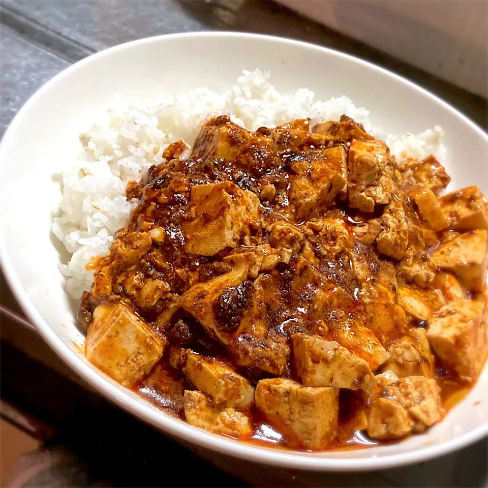 今夜は山椒を効かせた、激辛麻婆豆腐ライスを頂きます😊👍🎵|ギムレットさん