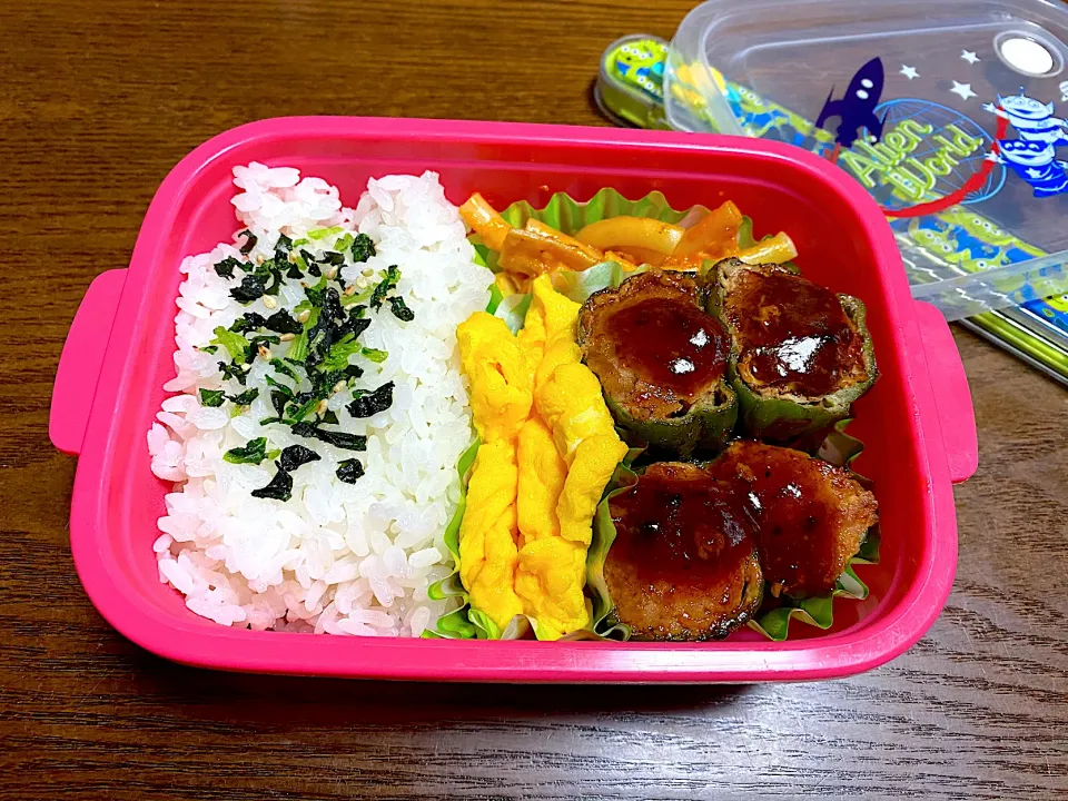 Snapdishの料理写真:🫑ピーマンの肉詰め弁当🫑|acoさん