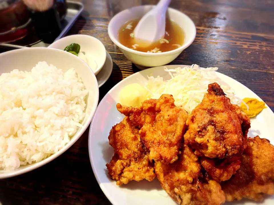 鳥唐揚げ定食 ¥800|Blue Moon Caféさん