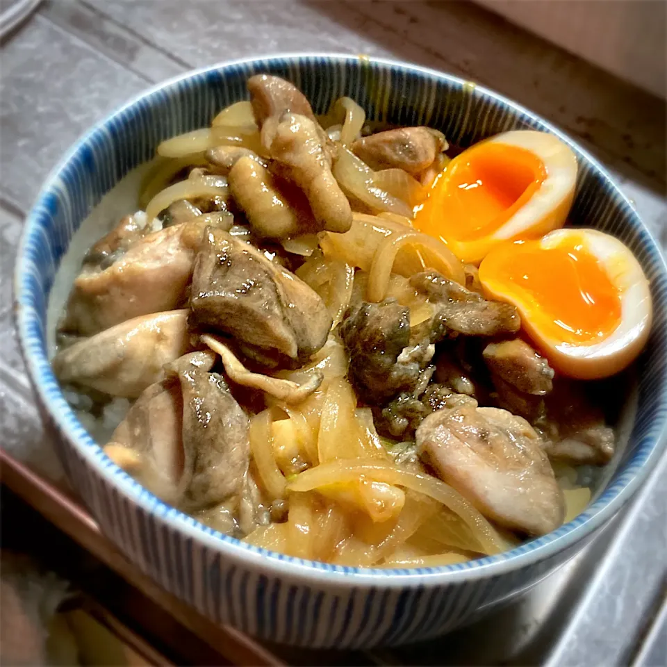 今夜は、焼き鳥親子丼を頂きます👍🎵|ギムレットさん