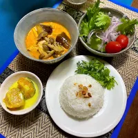 Snapdishの料理写真:タイカレー|chikasdayさん