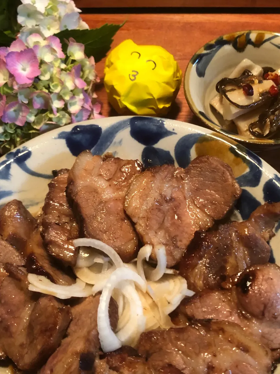 咲きちゃんさんの料理 こってり蜂蜜醤油焼き豚🐷お誕生日おめでとうじゃ🎉✨👏😆✨|ボンバーさん