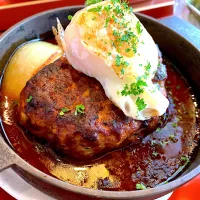 特製ポークハンバーグ🍳平飼い卵のせ|祥子さん