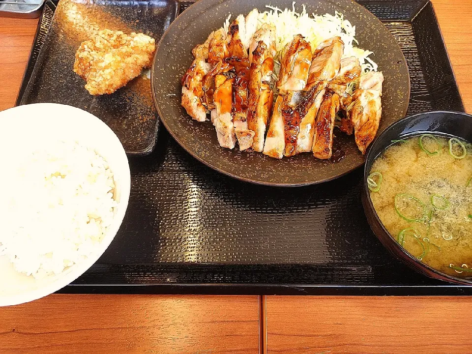 焼き鳥定食＋モモ肉|おてんとさんさん