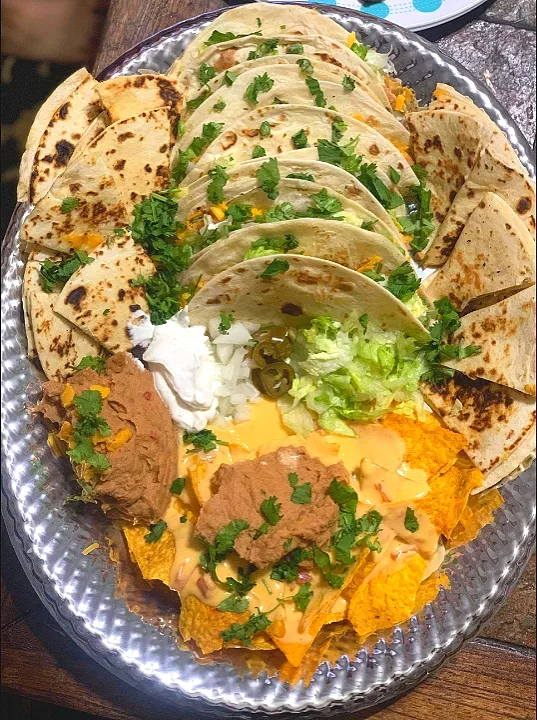 taco home made plate ####my son gurpreet singh making ###### so yummy #####|Nkindianfoodさん