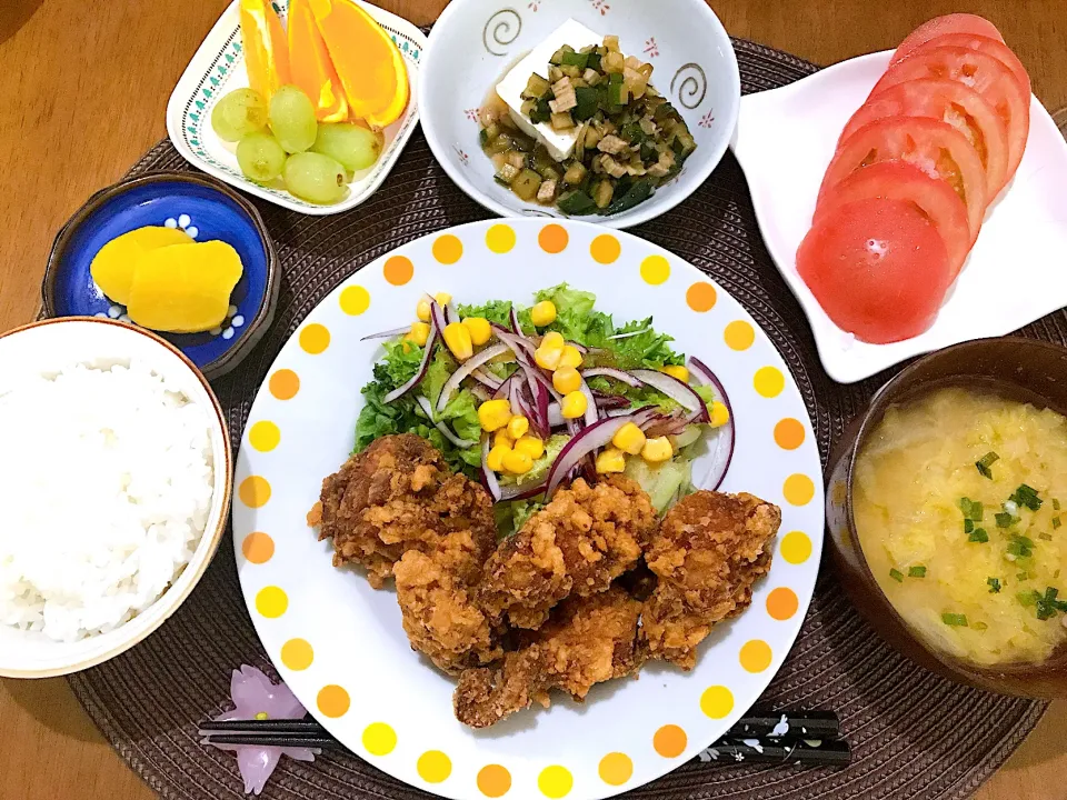 Snapdishの料理写真:唐揚げ定食|ゆうかさんさん