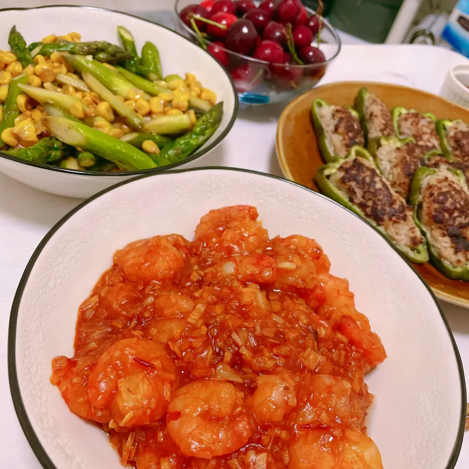 Snapdishの料理写真:かおちゃんさんの料理 簡単美味しい♡うちの海老チリ♪|もやぴさん