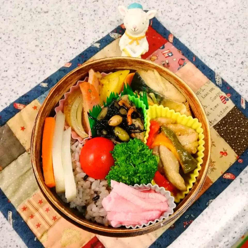 今日のお弁当😊|naonaomimichanさん