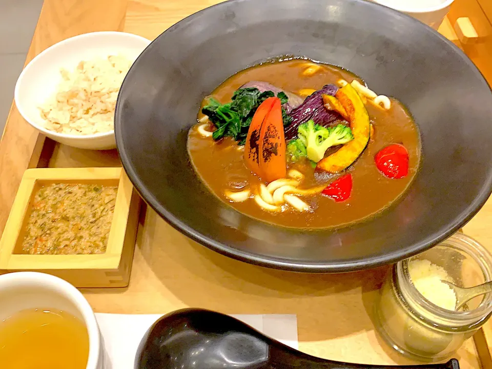 野菜いっぱいカレーうどん|yumyum😋さん